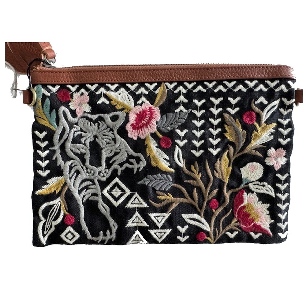 Johnny Was Anzia Black Tiger White Handbag Bird Tassle Zip Flower Bag Purse NEW
